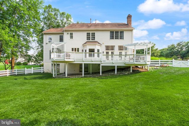 11110 TOMMYE LN, Reston, VA 20194