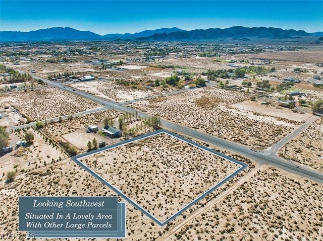 1971 West Bluebird Avenue, Pahrump, NV 89060