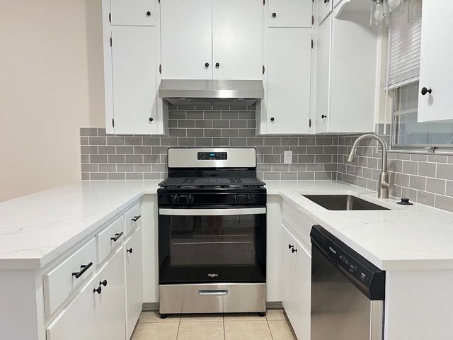 2305 Western Trails BLVD A, Austin, TX 78745