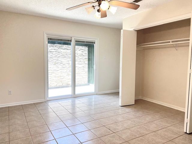 2305 Western Trails BLVD A, Austin, TX 78745