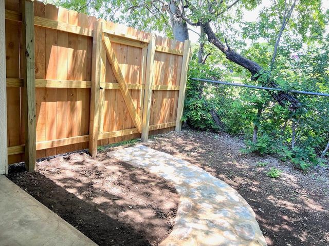 2305 Western Trails BLVD A, Austin, TX 78745