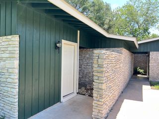 2305 Western Trails BLVD A, Austin, TX 78745