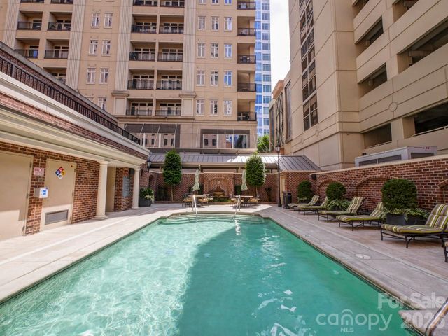 230 S Tryon Street 1004, Charlotte, NC 28202