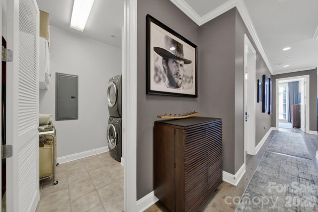 230 S Tryon Street 1004, Charlotte, NC 28202