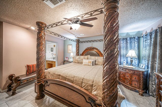 1127 Willow Creek Drive, Lancaster, TX 75146