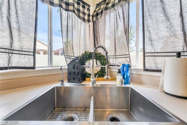 9468 Coral Shine Court, Las Vegas, NV 89123