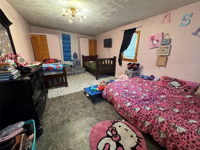 709 Sabine Street, Brenham, TX 77833