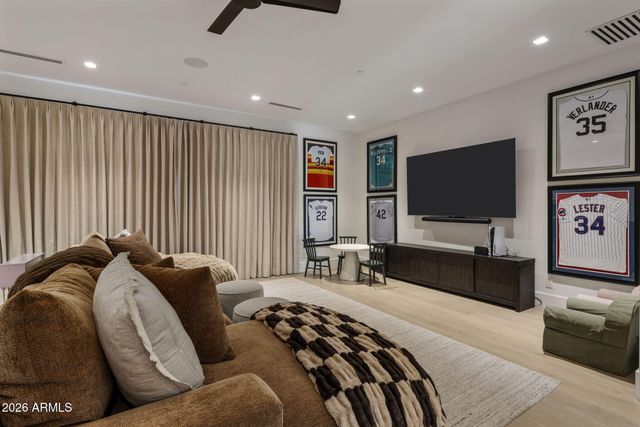 6841 E BELMONT Circle, Paradise Valley, AZ 85253