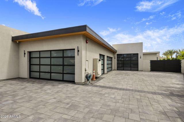 6841 E BELMONT Circle, Paradise Valley, AZ 85253