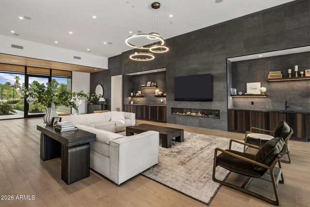 6841 E BELMONT Circle, Paradise Valley, AZ 85253