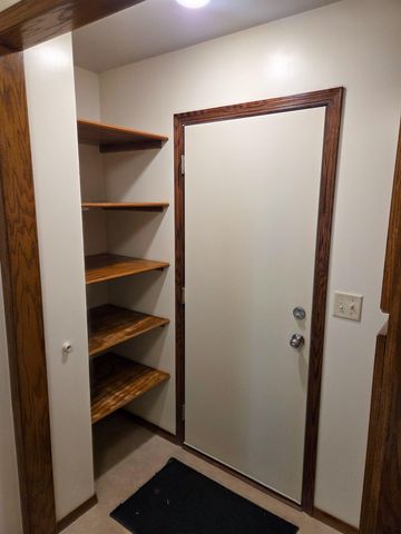 1119 E Lost Hills, Derby, KS 67037