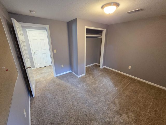 1119 E Lost Hills, Derby, KS 67037