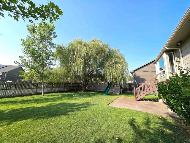 1119 E Lost Hills, Derby, KS 67037
