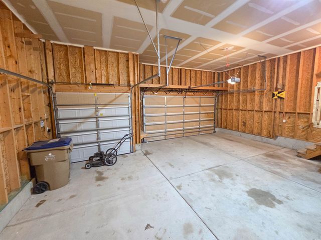 1119 E Lost Hills, Derby, KS 67037