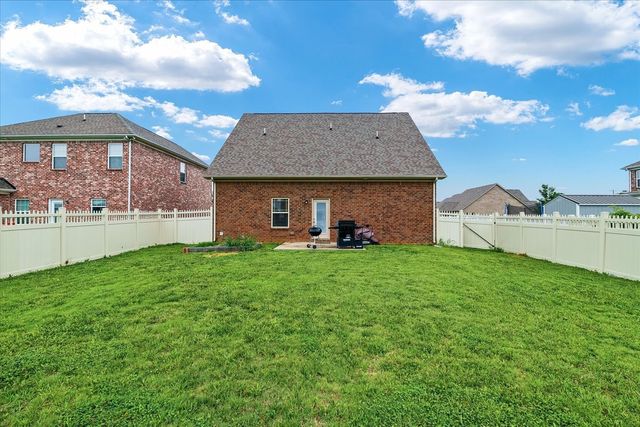 405 Spitzy Ln, Smyrna, TN 37167