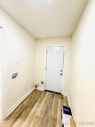 554 E 48th Place N, Tulsa, OK 74126