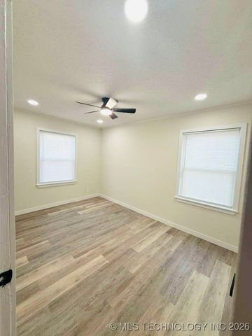 554 E 48th Place N, Tulsa, OK 74126