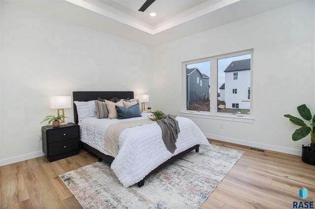 2812 S Dunraven Ave Avenue, Sioux Falls, SD 57110