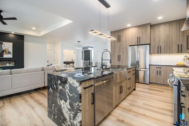 2812 S Dunraven Ave Avenue, Sioux Falls, SD 57110