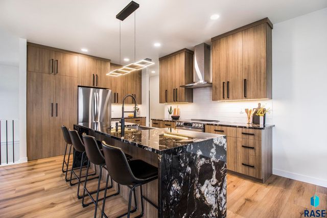 2812 S Dunraven Ave Avenue, Sioux Falls, SD 57110