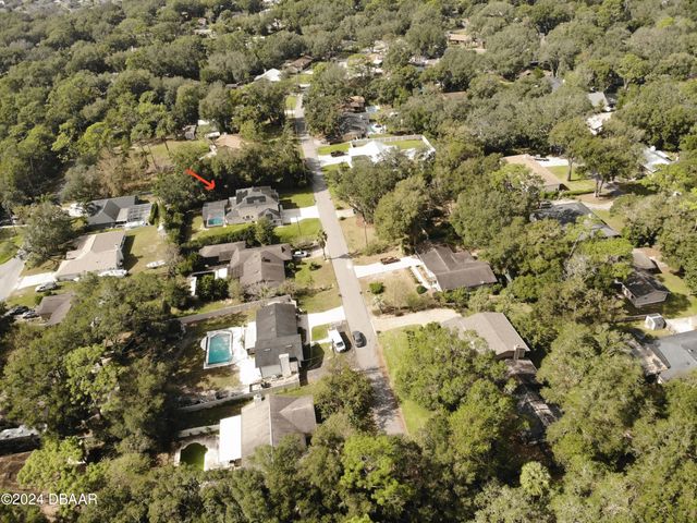 810 E Yorkshire Drive, Deland, FL 32724