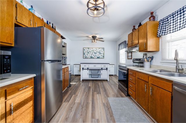 1117 Cunningham Drive, Victor, NY 14564