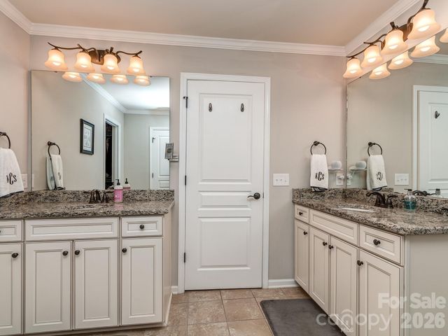 1809 Sunchaser Lane, Charlotte, NC 28210