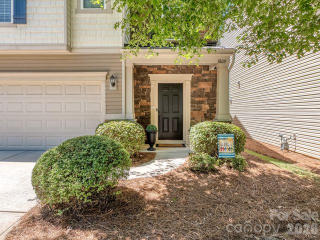 1809 Sunchaser Lane, Charlotte, NC 28210
