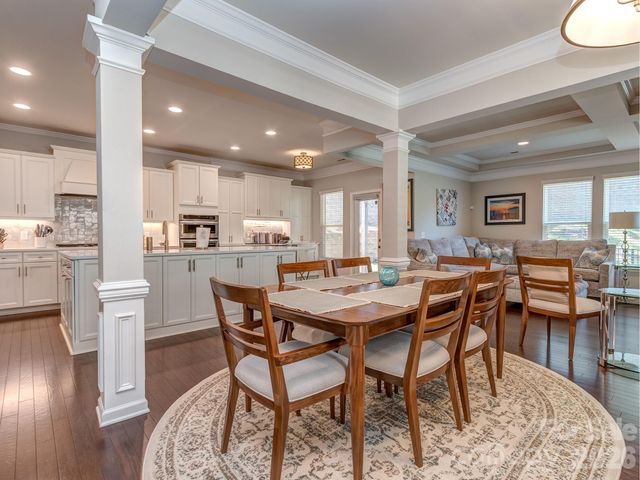 1809 Sunchaser Lane, Charlotte, NC 28210