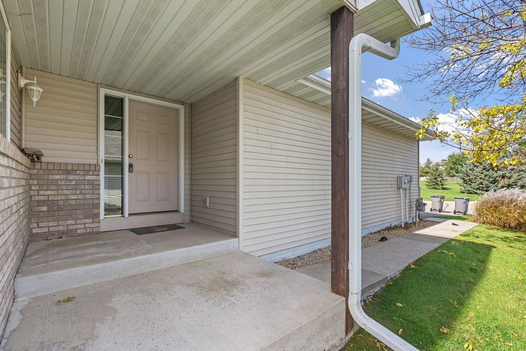 1649 Lakeridge Way, Waconia, MN 55387 — photo 4