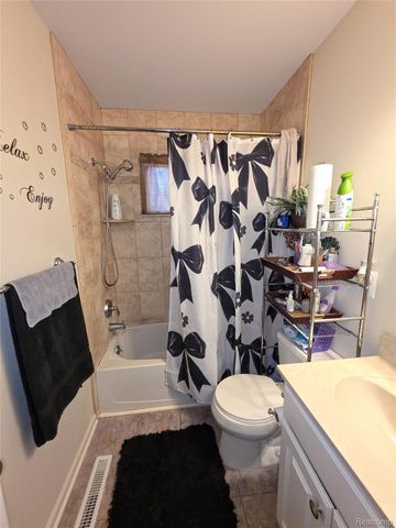 4424 Cheyenne Avenue, Flint, MI 48507