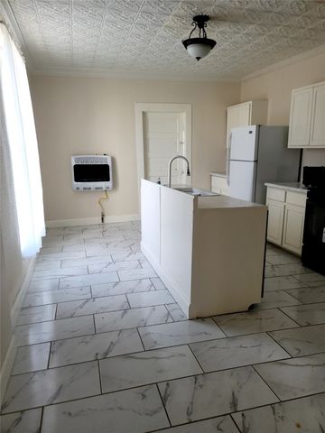 428 W Morgan Street, Denison, TX 75020