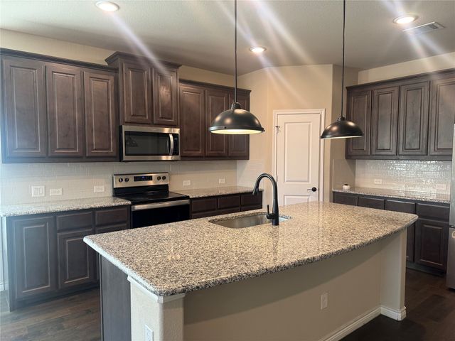 3706 Swale Street, Grand Prairie, TX 75052