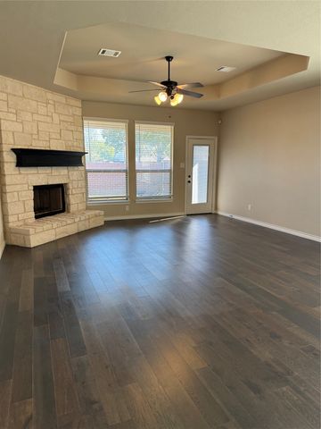 3706 Swale Street, Grand Prairie, TX 75052