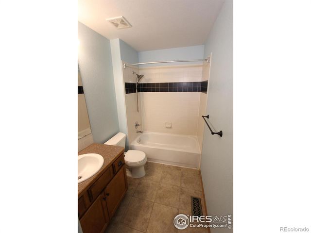 1245 W 50th Street, Loveland, CO 80538