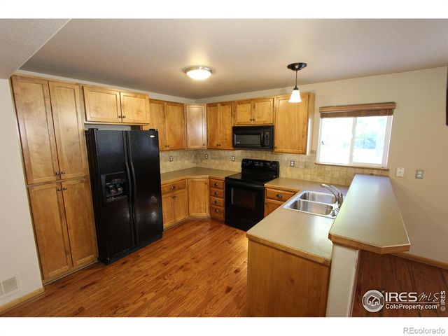 1245 W 50th Street, Loveland, CO 80538