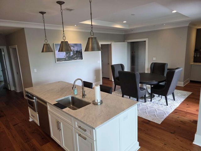 155 Wingo Way 422, Mount Pleasant, SC 29464