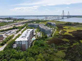 155 Wingo Way 422, Mount Pleasant, SC 29464