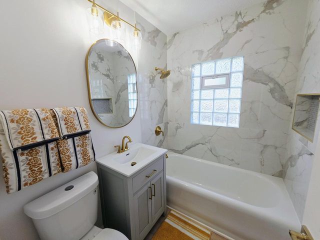 5565 N 32nd STREET, Milwaukee, WI 53209