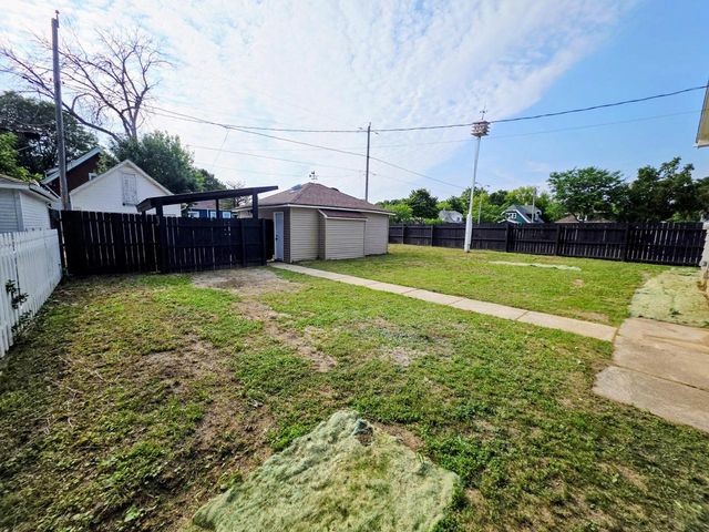 5565 N 32nd STREET, Milwaukee, WI 53209