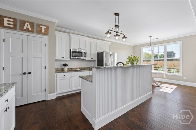 225 Wicklow Court, Hoschton, GA 30548