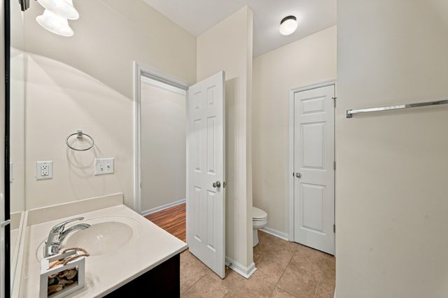 2521 Pennington Bend Rd Apt 211, Nashville, TN 37214