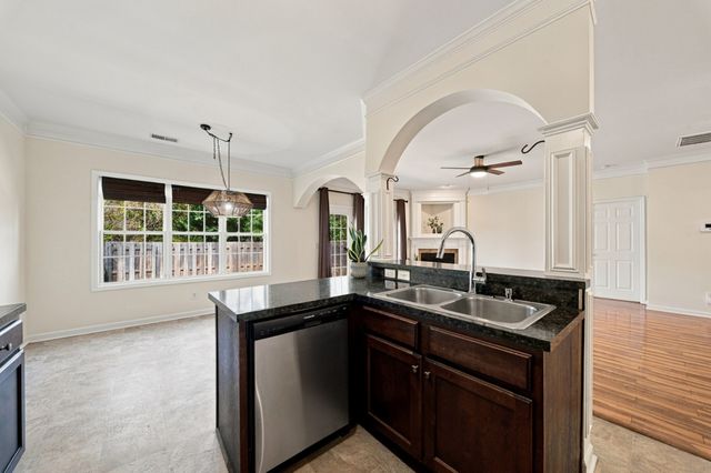 2521 Pennington Bend Rd Apt 211, Nashville, TN 37214