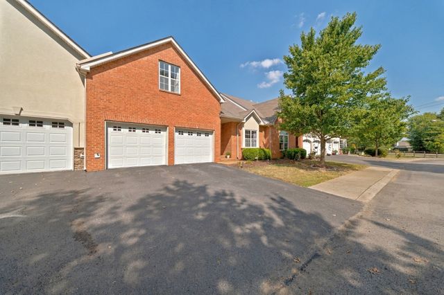 2521 Pennington Bend Rd Apt 211, Nashville, TN 37214
