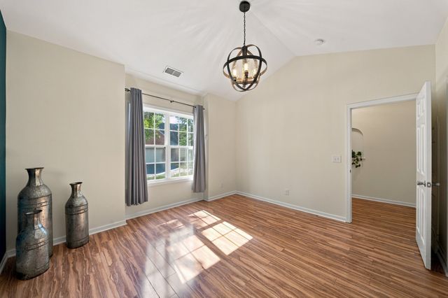 2521 Pennington Bend Rd Apt 211, Nashville, TN 37214