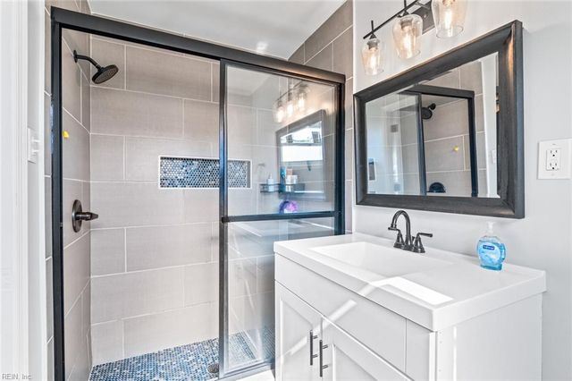 546 Rogers AVE, Hampton, VA 23664