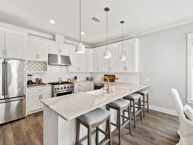 102 Flip Flop Lane, Seacrest, FL 32461