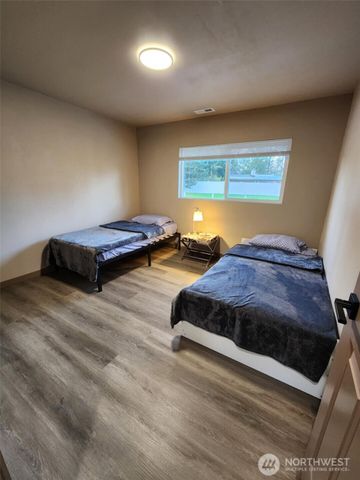 16405 NE 16th Place, Bellevue, WA 98008