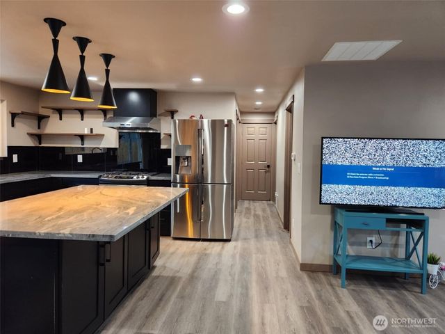 16405 NE 16th Place, Bellevue, WA 98008