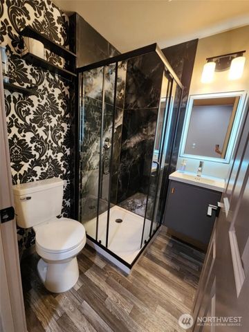 16405 NE 16th Place, Bellevue, WA 98008